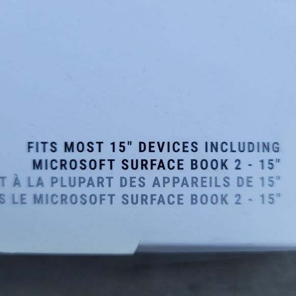 NIB-Incipio Quilted Nylon DEN laptop sleeve - Picture 6 of 7